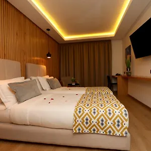 4* Hotel Unico &